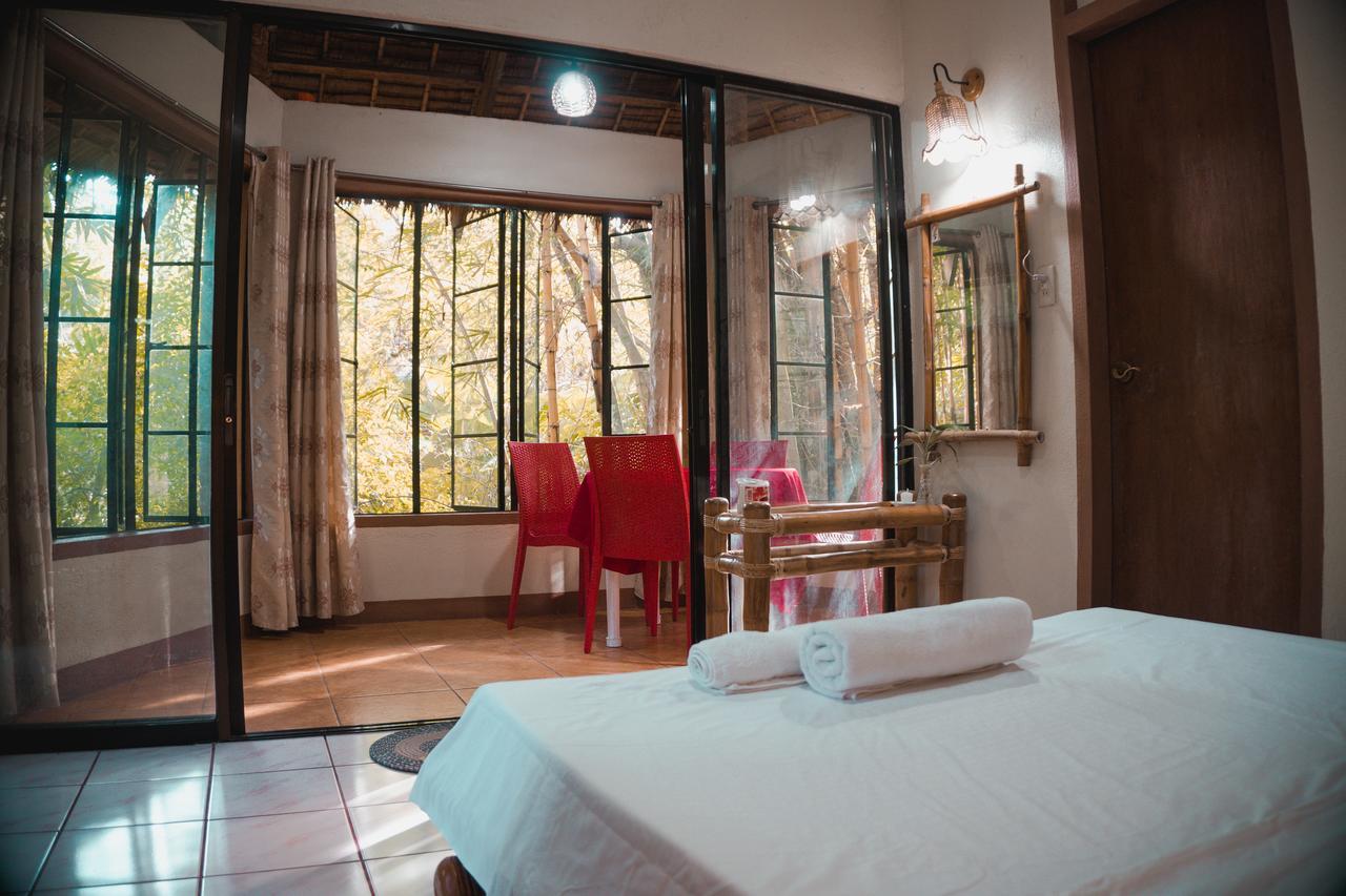 Forest Camp Resort Valencia  Buitenkant foto